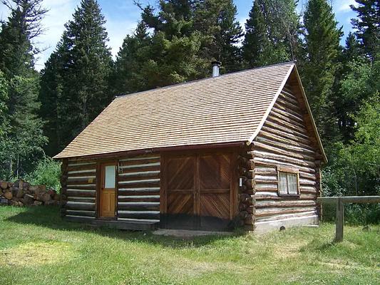 001, Loop: AREA BEAR CREEK BUNKHOUSE