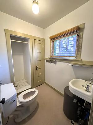 Cabin, Loop: Pine Valley