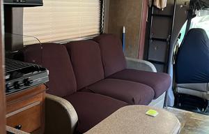 2014 Coachmen RV Leprechaun 320BH Chevy 4500