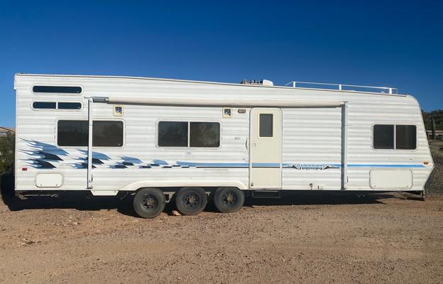 2009 Weekend Warrior Toy Hauler FS3400