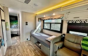 2021 Coach Odyssey 29K Class C - Homy!