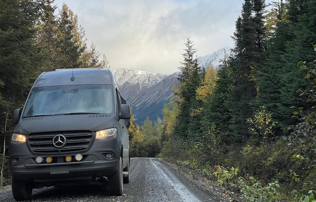 2022 Mercedes Sprinter 4x4 High Roof Free Miles