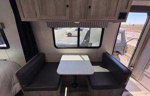 Lil Cozy Ready to Book Great for First Time RV'ers