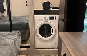Spacious Family Friendly Luxury 5th Wheel 2BR/2BA