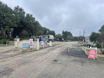 Lake Pointe RV & Condo Resort