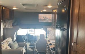 Adventure-Ready 2019 Winnebago Outlook 25J –