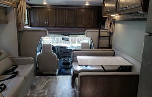 32ft 2023 Conquest Class-C RV - Pet Friendly!