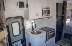 C07 - 6 Sleeper - The RV Rental Factory