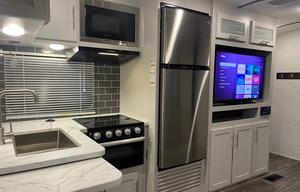 Luxury KeyStone Large Family Friendly RV