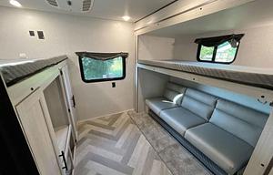 2 bed 2 bath double slides