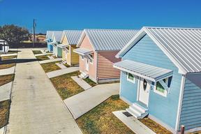 LAKE DEWBERRY RV RESORT