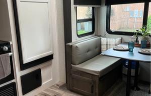 Sweet Retreat - Delivered luxury camper!