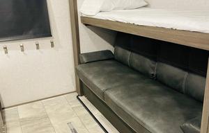 Kids Love The Hitch Hiker 2021 UltraLite-Sleeps 11