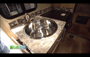 2017 Gulf Stream RV Conquest Class C 6237LE RV rental photo 14
