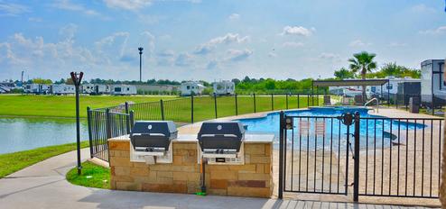 Pool & Grills at Katy Lake RV Resort