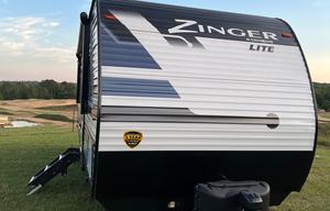 2022 CrossRoads RV Zinger Lite ZR270BH