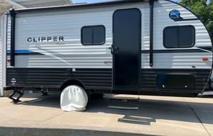 2023 Coachmen RV Clipper Cadet 17CBH