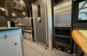 Premium Glamping Airstream Basecamp 20X