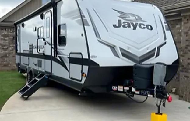 2022 Jayco Jay Feather 27BHB HAL 814