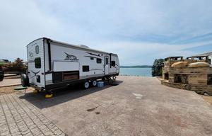 Big SHOWER★BUNKS★OUTDOOR KITCHEN★Exit407