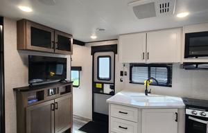 Hocking Hills RV 5.0 w/ slide out