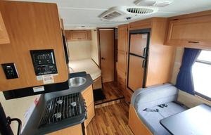 Clean and Cozy 2017 Thor Majestic