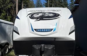 2022 Cherokee Alpha Wolf 26DBH-L RV rental photo 2