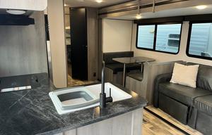 2022 Dutchmen RV Kodiak SE 28SBH