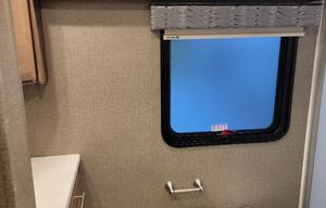 2022 Thor Motor Coach Miramar 37.1
