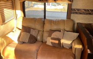 2015 Prime Time RV Avenger 27RLS