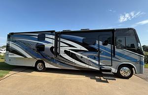 21 Georgetown 35B Bunkhouse
