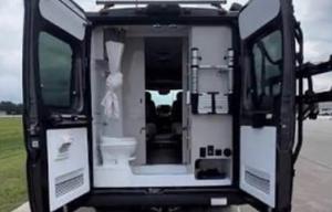 Cozy Getaway, Modern, Fully Equipped Class B