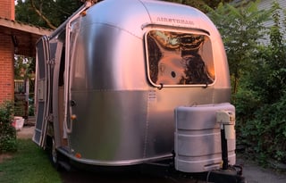 GUNNAR - 2008 Airstream Safari Sport M-17