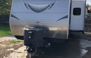 2016 CrossRoads RV Zinger ZT30QB