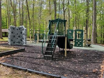 Grandview Shelter 2 (Playground)