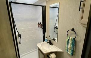 Lou's "Class C" Quest-New/Turn Key RV Rental