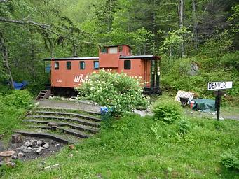 J13, Loop: AREA DENVER CABOOSE CABIN