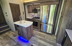 Luxury RV for Events & Weekends | Deliverable