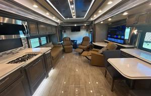A-5 Luxury 41',King Bed, 1.5 Bath, Diesel- Sleep 7