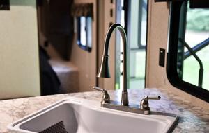2018 Keystone RV Summerland 2720BH