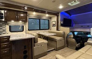 Luxury Super C RV – Sleeps 10 - Thor Magnitude
