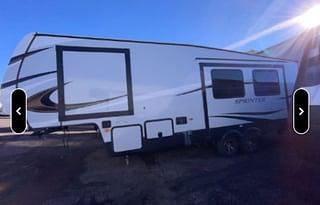 2022 Keystone RV Sprinter 25ML RV rental photo 2