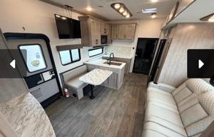 2024 Dutchmen RV Voltage V-Series 3800 RV rental photo 14