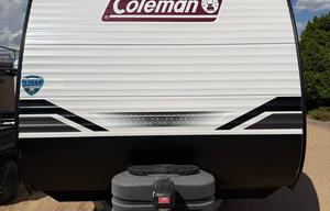 24 Flying Dutchman – Sleeps 8 l Bunks l Delivery