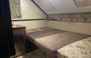 Tracey & Chris's RV