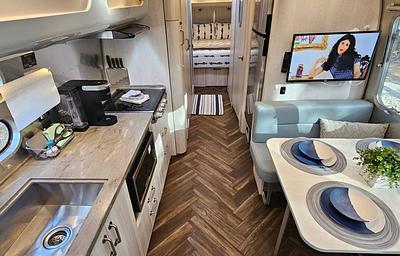 Glamping in International Luxury (WE DELIVER )
