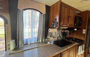 Fini’s Cozy Camper Rental