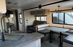 Lu&Ry's 2021 Puma bunkhouse