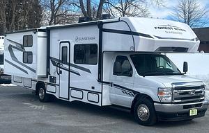 S17 -2027 Sunseeker 3250 Bunkhouse
