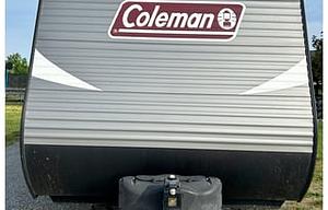 2019 Coleman Lantern 263BH –Spacious Family Camper